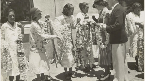 Hawaiian lei history image